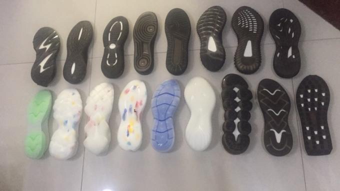 6 περιστροφικό TPU σταθμών ενιαίο παπούτσι Outsole μηχανών εγχύσεων χρώματος μόνο που κατασκευάζει τη μηχανή